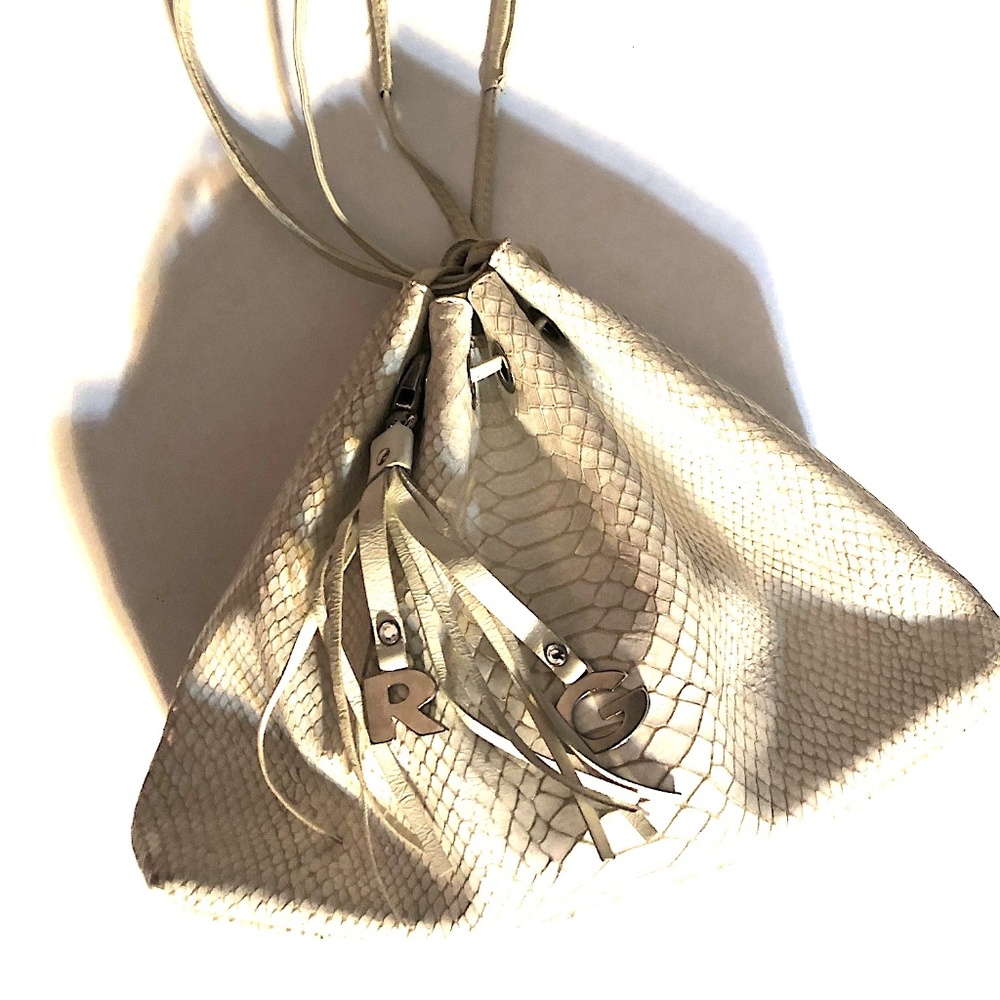 Handbag - Picture 2 of 8